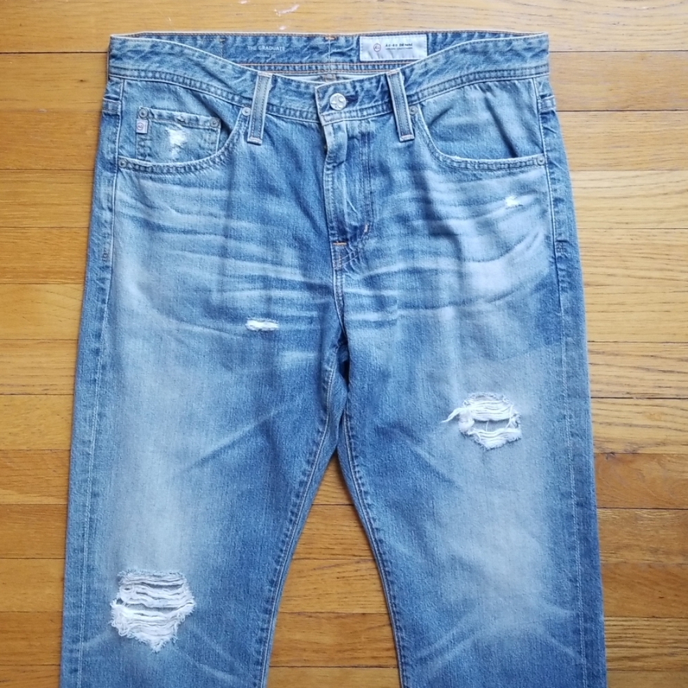 NWOT Sz 32 AG The Graduate Destructed Jean